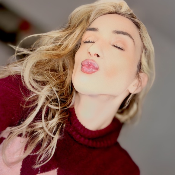 Meet your Posher - Picture 1 of 1